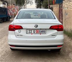 فولكسفاغن بورا